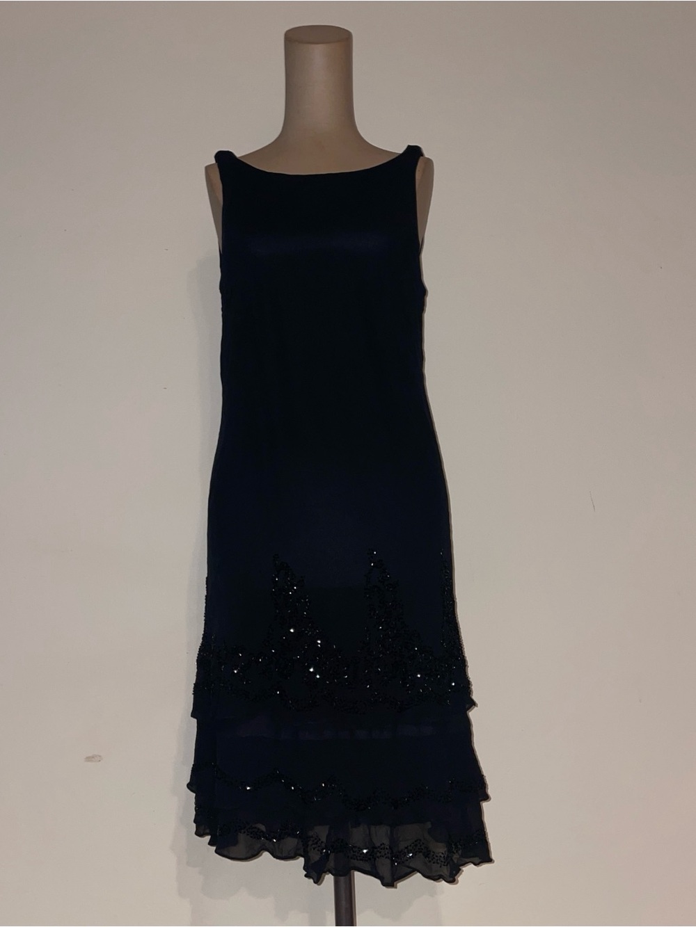 Jones New York black, Sleeveless Beaded Tiered Dress SILK
